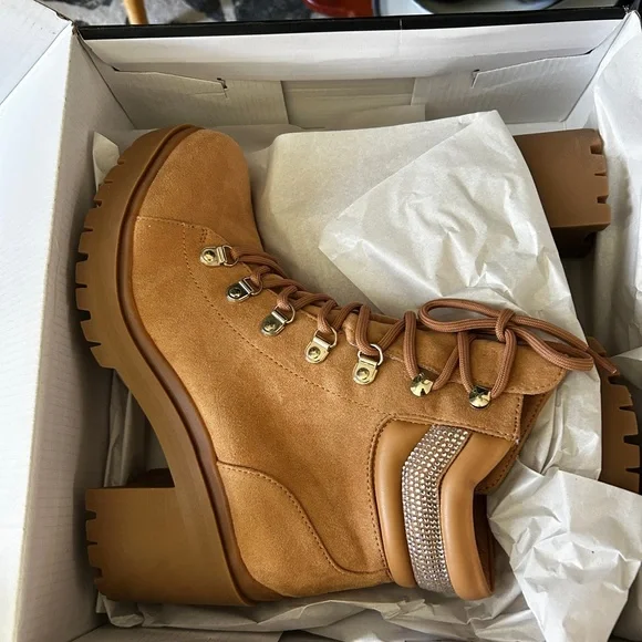 Nine West Qwork2 Women's Lug Sole Boots Natural Size 8.5 - Picture 10 of 13